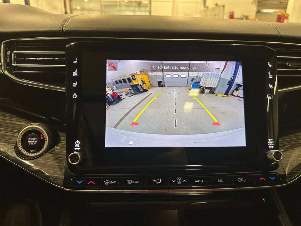 Used 2022 Jeep Wagoneer Series III w/ Premium Group I image 25