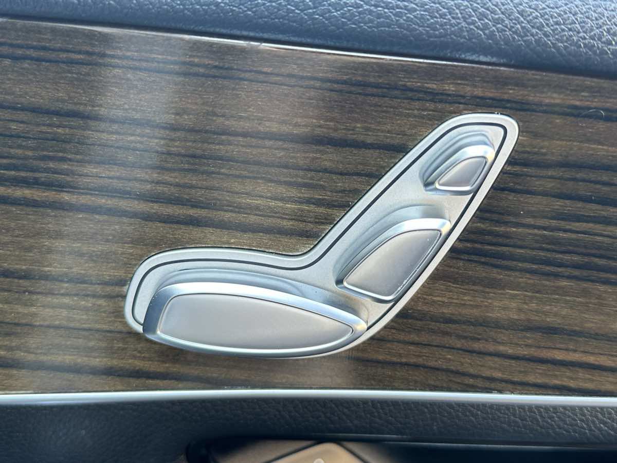 Used 2017 Mercedes-Benz GLC 300 image 42