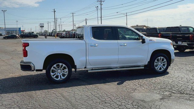 Certified 2023 Chevrolet Silverado 1500 LTZ w/ Z71 Off-Road Package image 9