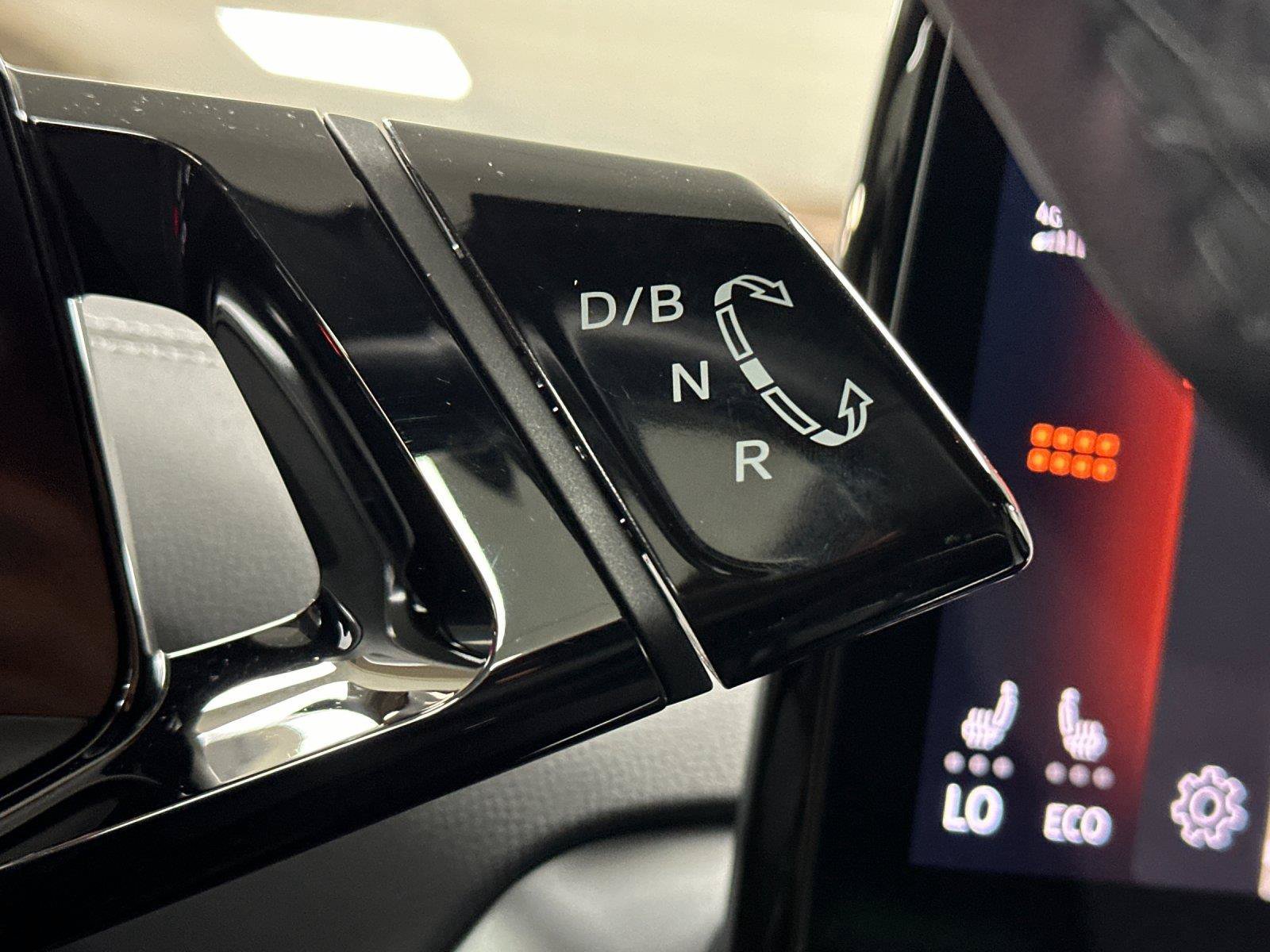 Used 2024 Volkswagen ID.4 2WD image 21