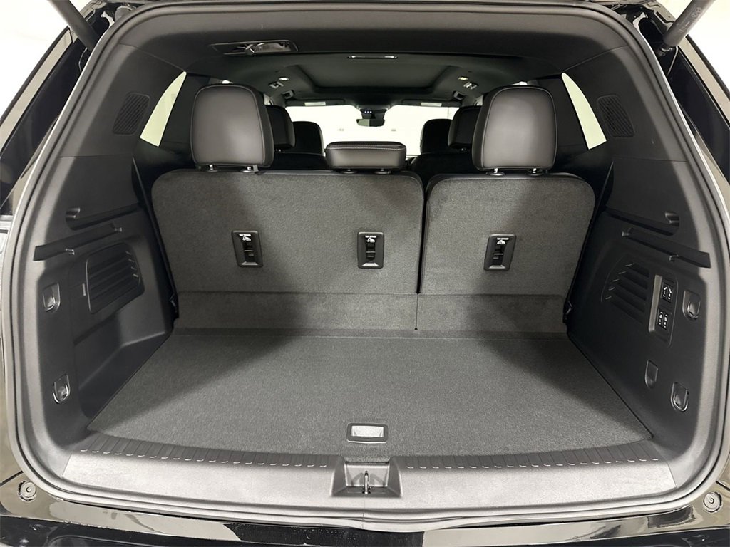 New 2026 Buick Enclave Avenir image 25