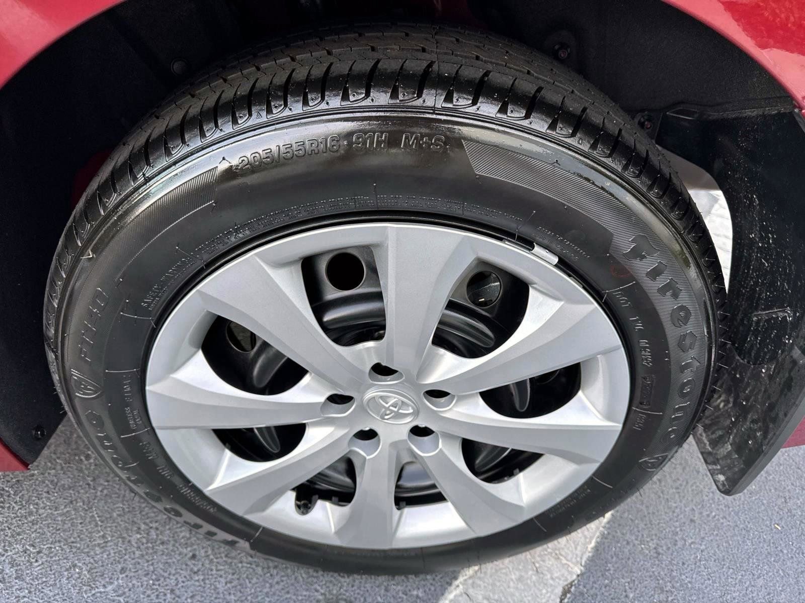 Used 2026 Toyota Corolla LE image 30