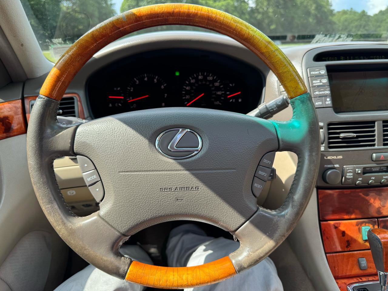 Used 2003 Lexus LS 430 RWD image 12
