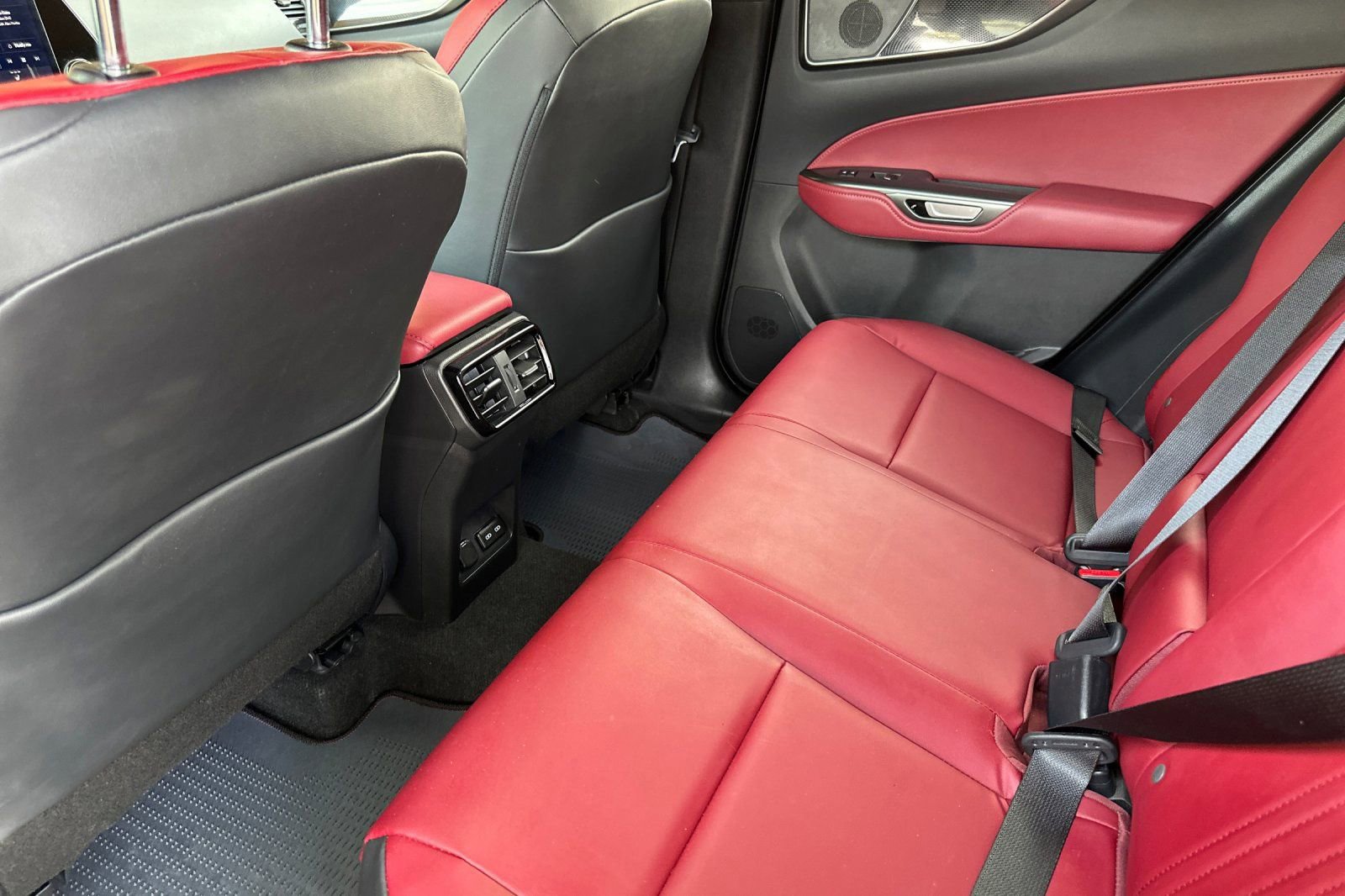 Used 2024 Lexus NX 250 FWD image 13