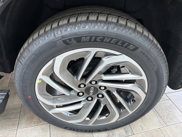 New 2026 Lincoln Navigator Reserve AWD/4WD image 32