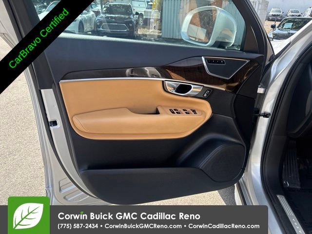 Used 2017 Volvo XC90 T6 Momentum w/ Vision Package AWD/4WD image 15