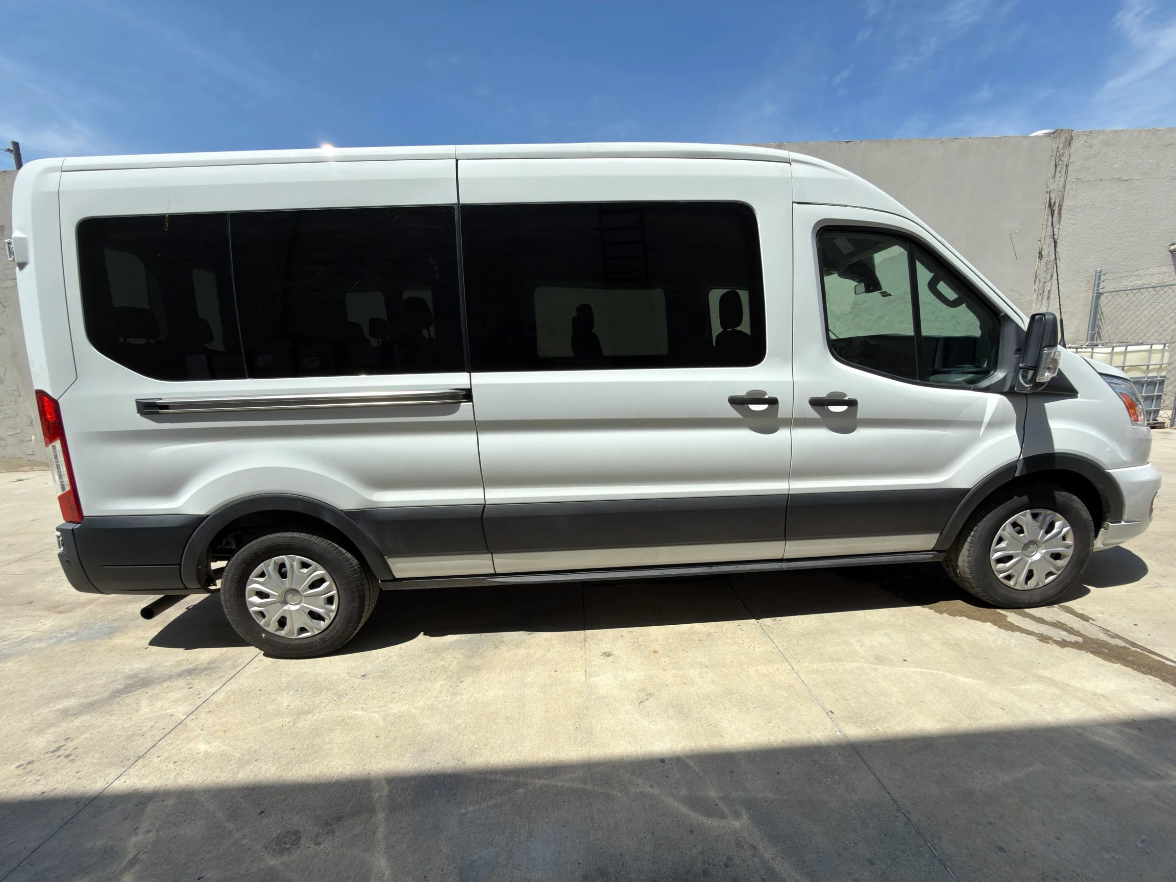 Used 2021 Ford Transit 350 XLT RWD image 9