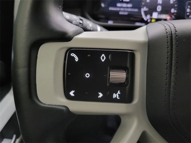 Used 2023 Land Rover Defender 90 X-Dynamic SE image 19