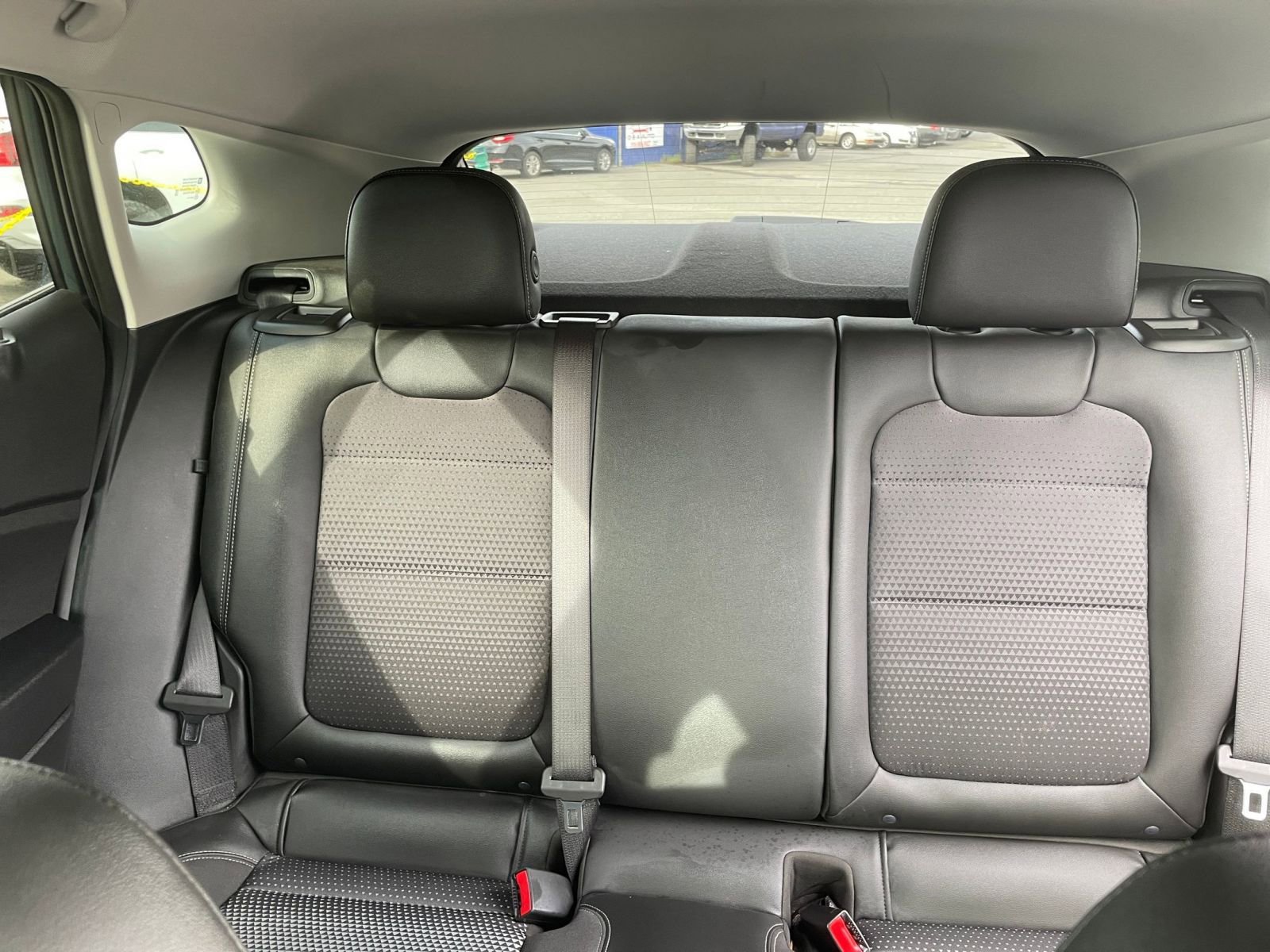 Used 2025 Chevrolet Trax LT w/ LT Convenience Package image 36