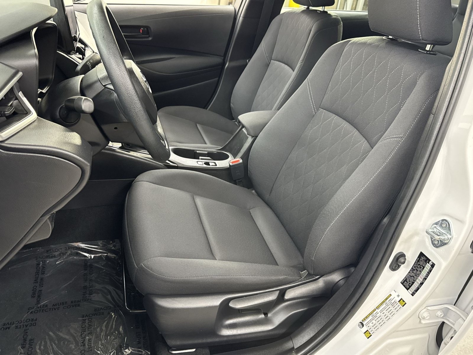 Used 2025 Toyota Corolla LE FWD image 14