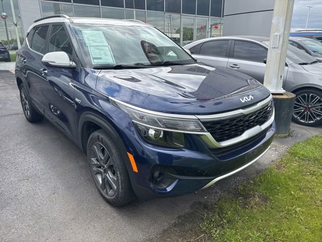Certified 2022 Kia Seltos S AWD/4WD image 3