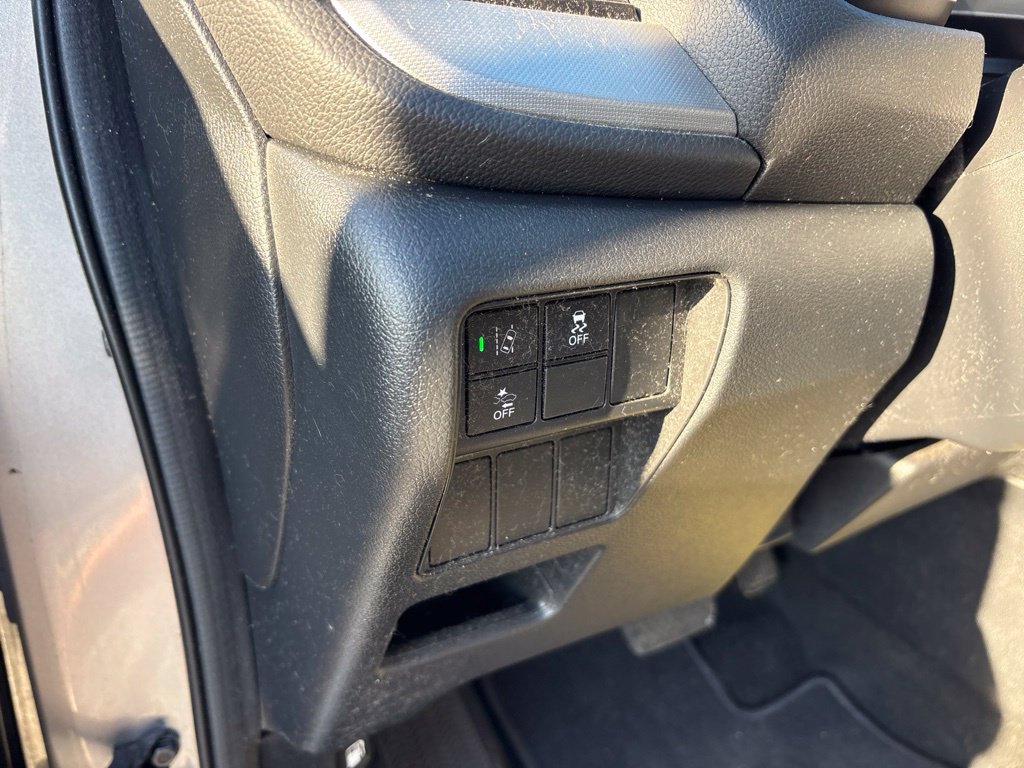 Used 2020 Honda CR-V LX image 17