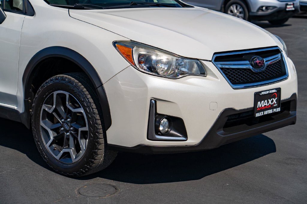 Used 2017 Subaru Crosstrek 2.0i Limited AWD/4WD image 7