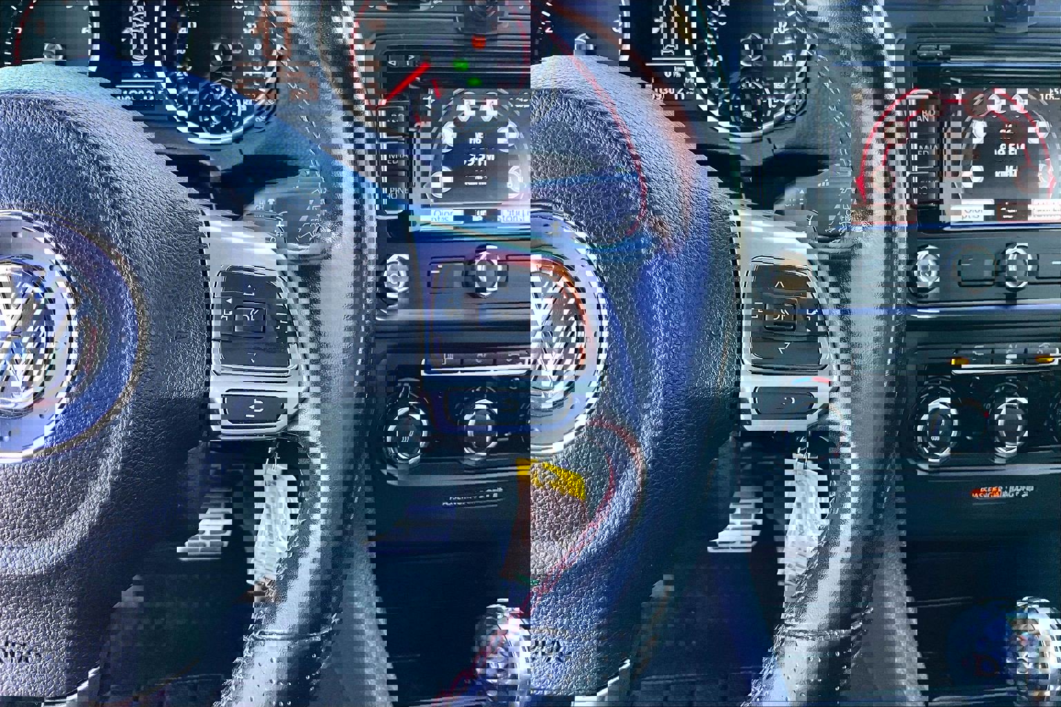 Used 2013 Volkswagen GTI 4-Door image 16