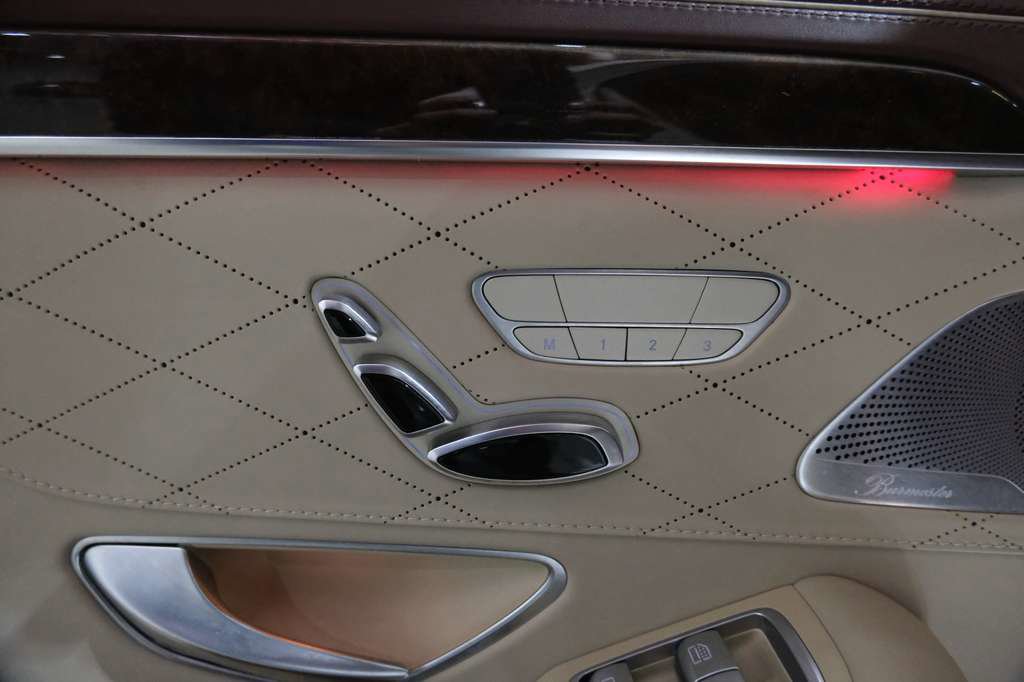 Used 2018 Mercedes-Benz S 560 4MATIC Sedan image 25
