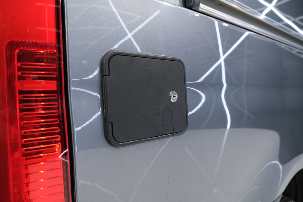 Used 2021 Mercedes-Benz Sprinter 2500 image 21