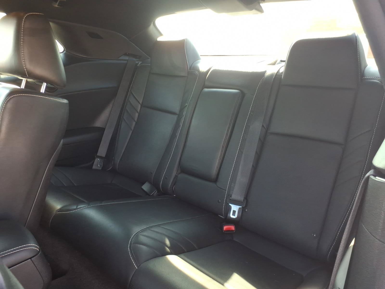 Used 2016 Dodge Challenger SRT w/ Technology Group RWD image 13