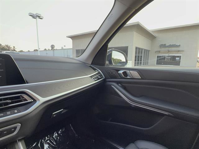 Used 2022 BMW X7 xDrive40i w/ Executive Package AWD/4WD image 24
