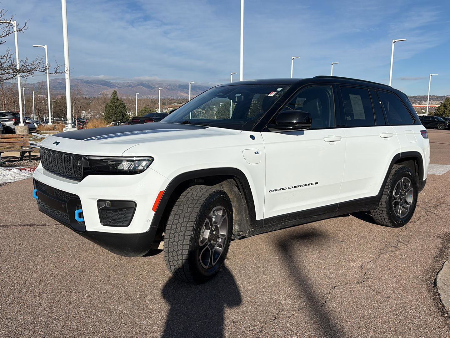 Used 2023 Jeep Grand Cherokee Trailhawk w/ Advanced Protech Group II image 3