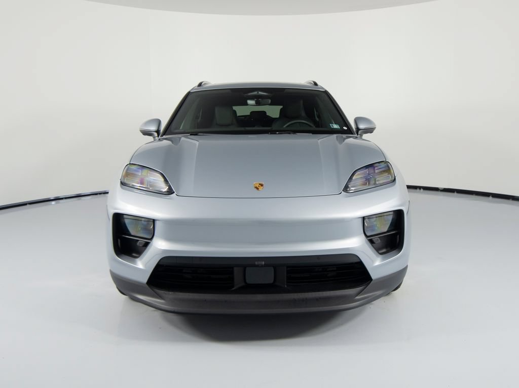 New 2026 Porsche Macan 4 Electric AWD/4WD image 13