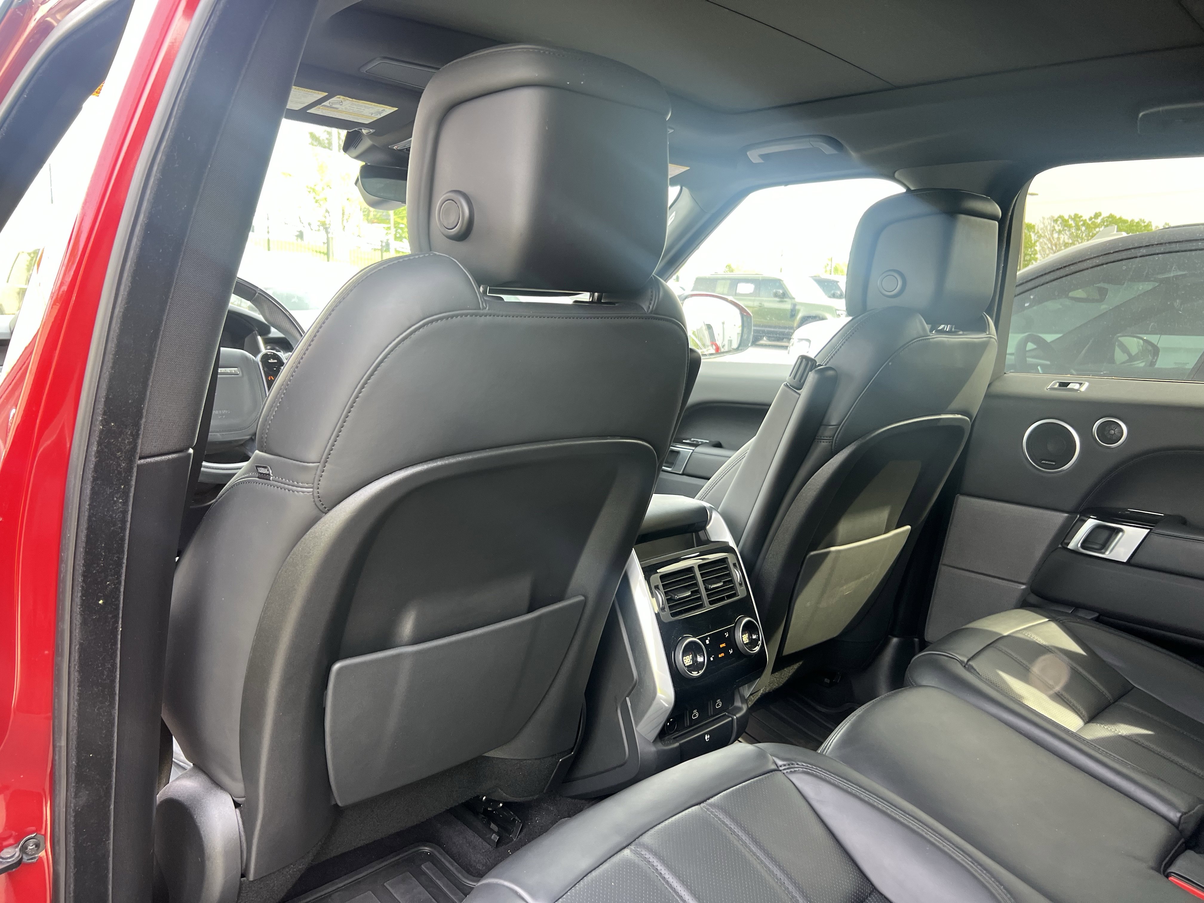 Certified 2022 Land Rover Range Rover Sport HSE Silver Edition image 33