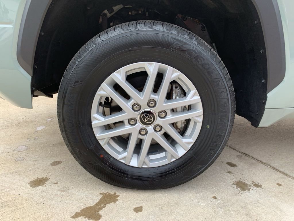 Used 2024 Toyota Tundra SR5 image 31