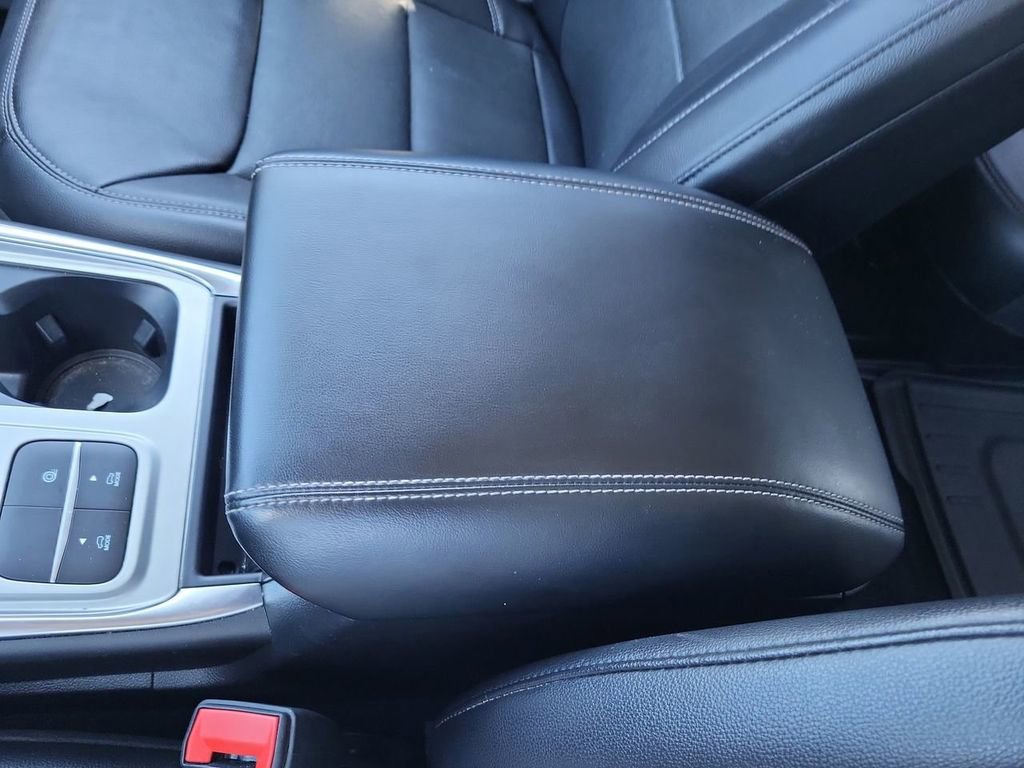 Used 2022 Ford Explorer Limited w/ Limited Technology Package image 23