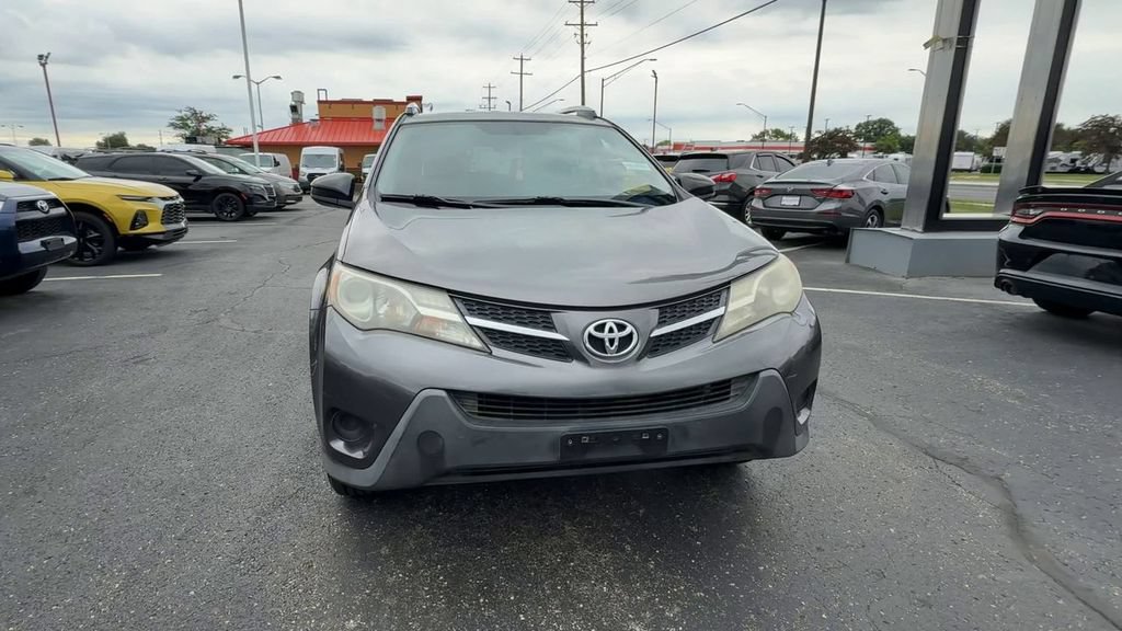 Used 2013 Toyota RAV4 LE FWD image 3