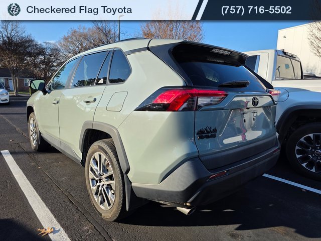 Used 2023 Toyota RAV4 XLE Premium image 4