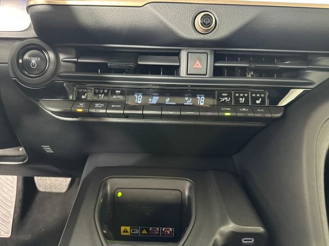 Used 2023 Toyota Crown Platinum image 23