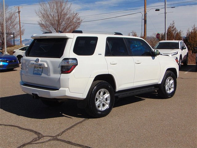 Used 2024 Toyota 4Runner SR5 Premium image 4