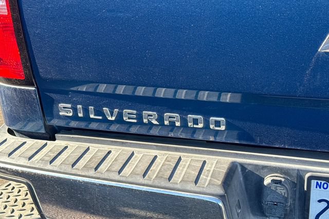 Used 2017 Chevrolet Silverado 1500 LT w/ All Star Edition AWD/4WD image 7
