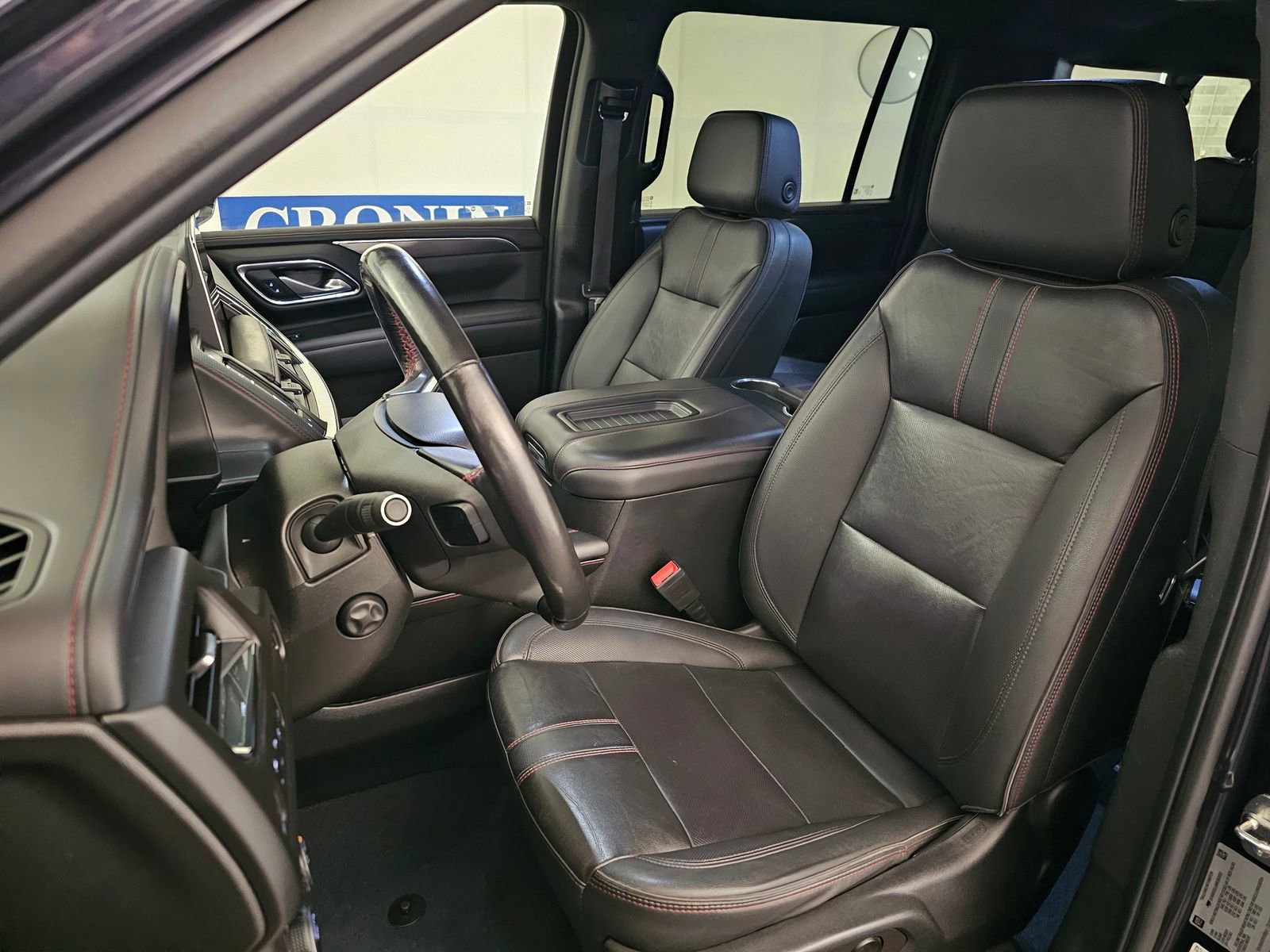 Used 2022 Chevrolet Suburban RST w/ Sport Performance Package image 13