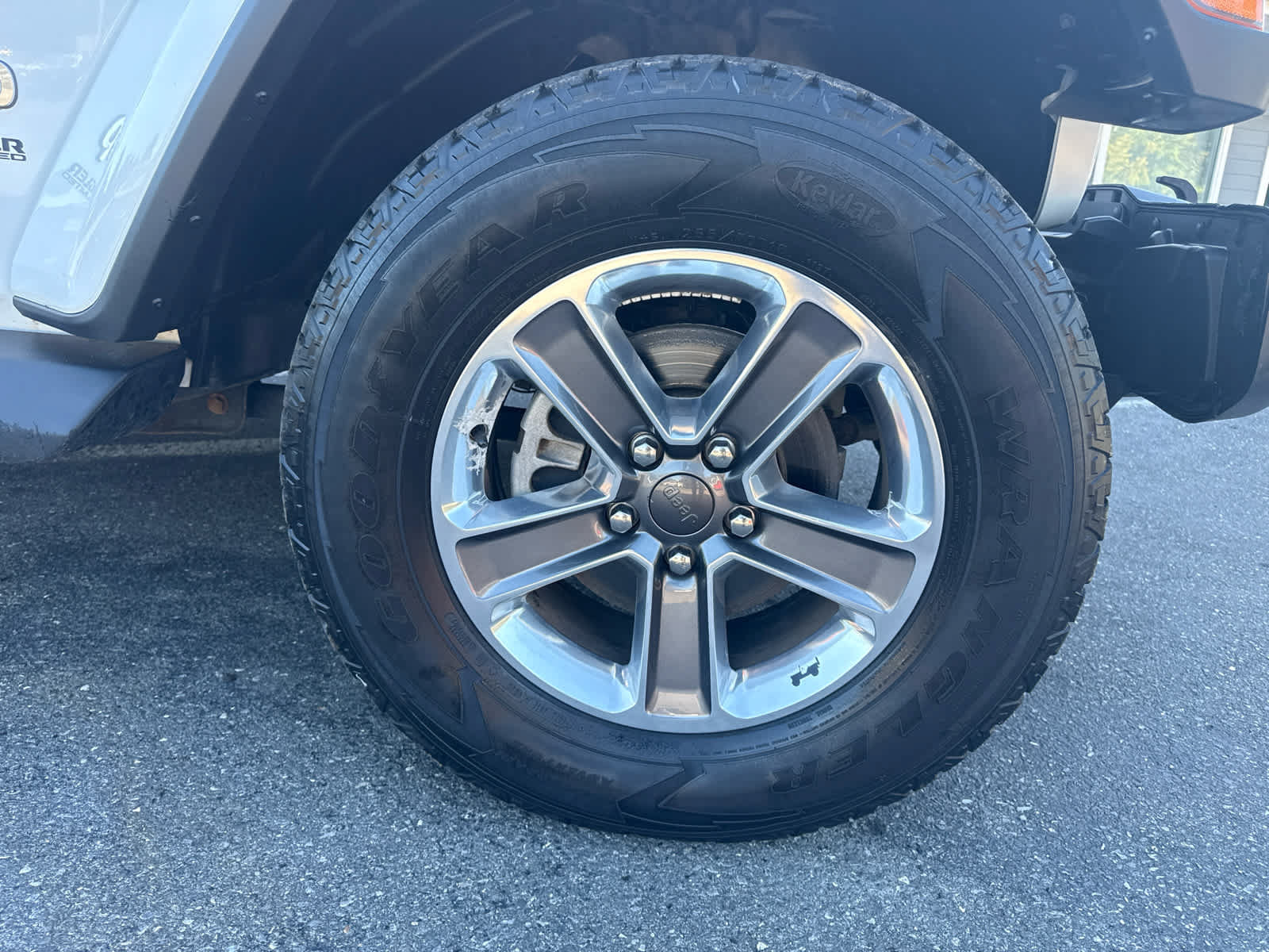 Certified 2021 Jeep Wrangler Unlimited Sahara AWD/4WD image 11