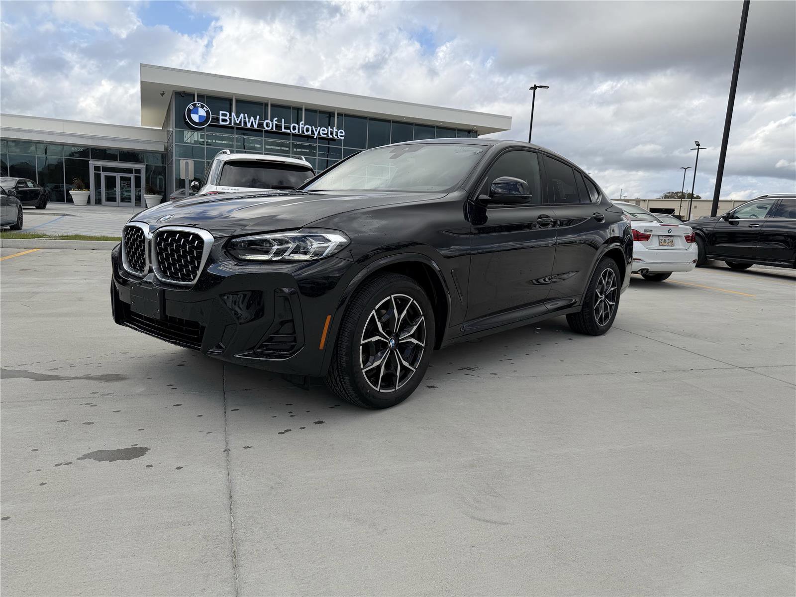 Certified 2025 BMW X4 xDrive30i image 1