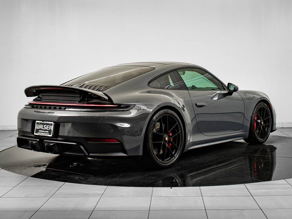 Certified 2025 Porsche 911 Carrera GTS RWD image 8