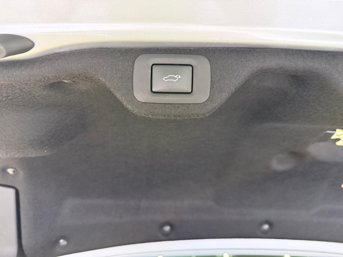 Used 2024 Lexus ES 350 w/ Premium Package FWD image 40
