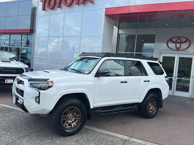 Certified 2020 Toyota 4Runner Venture w/ Moonroof Package AWD/4WD image 2