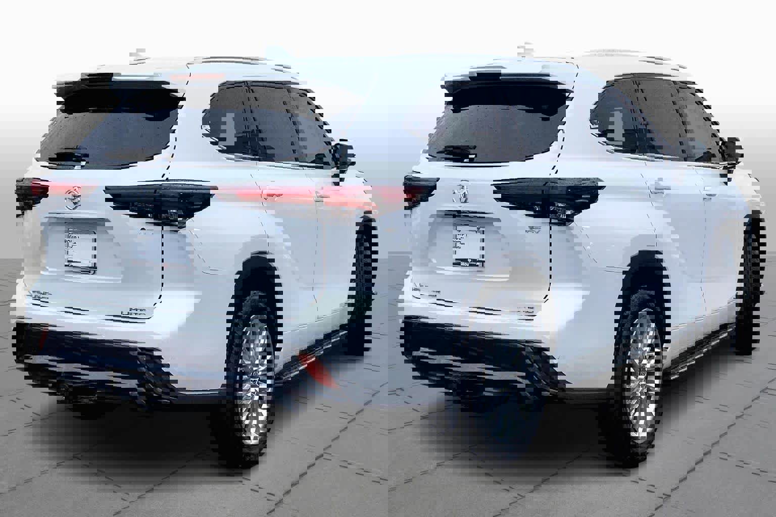 Used 2025 Toyota Highlander Limited image 12