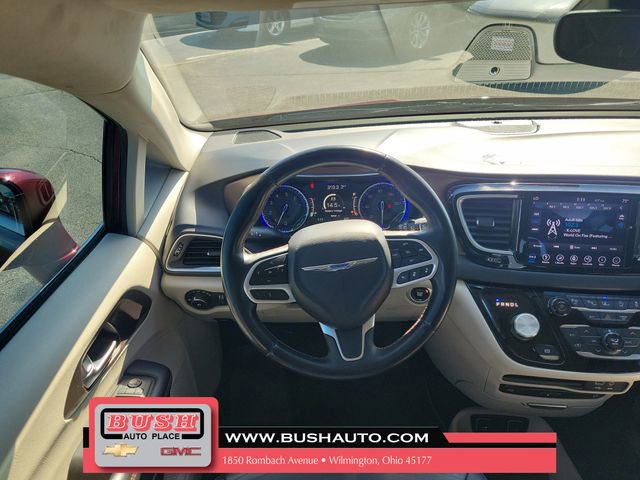 Used 2018 Chrysler Pacifica Touring-L Plus w/ Advanced Safetytec Group image 10
