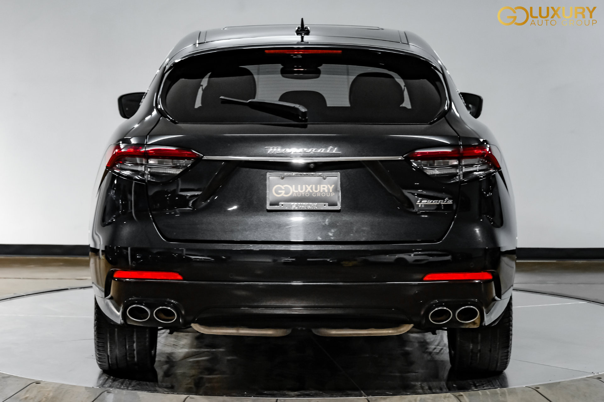 Used 2023 Maserati Levante GT AWD/4WD image 11