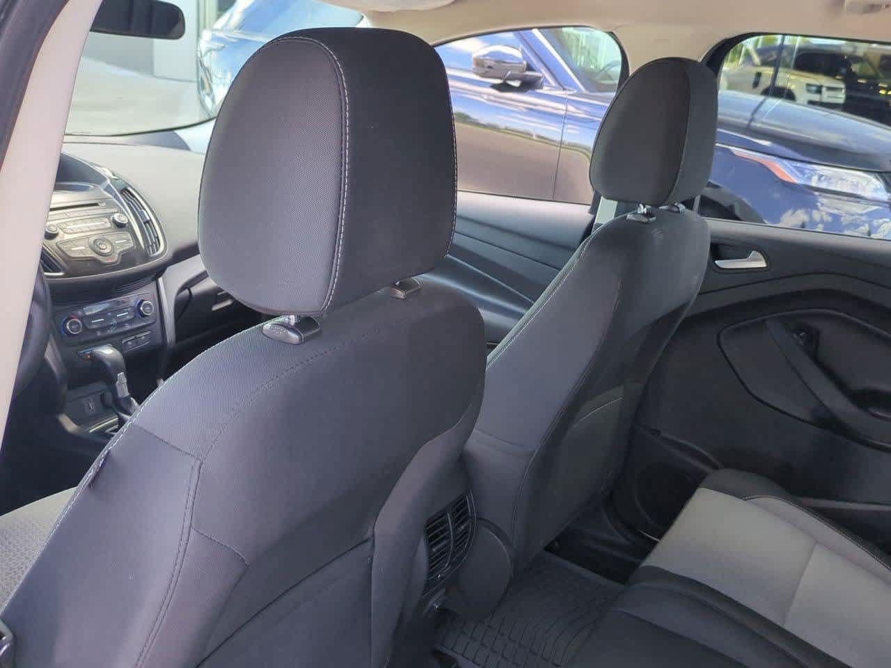Used 2017 Ford Escape SE AWD/4WD image 17