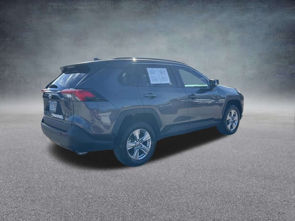 Used 2023 Toyota RAV4 XLE image 4