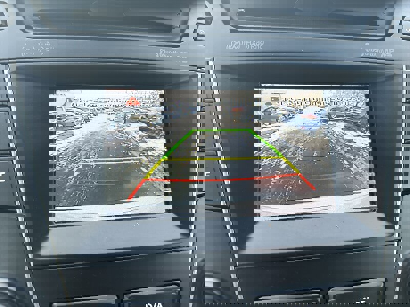 Used 2016 Hyundai Santa Fe SE image 14