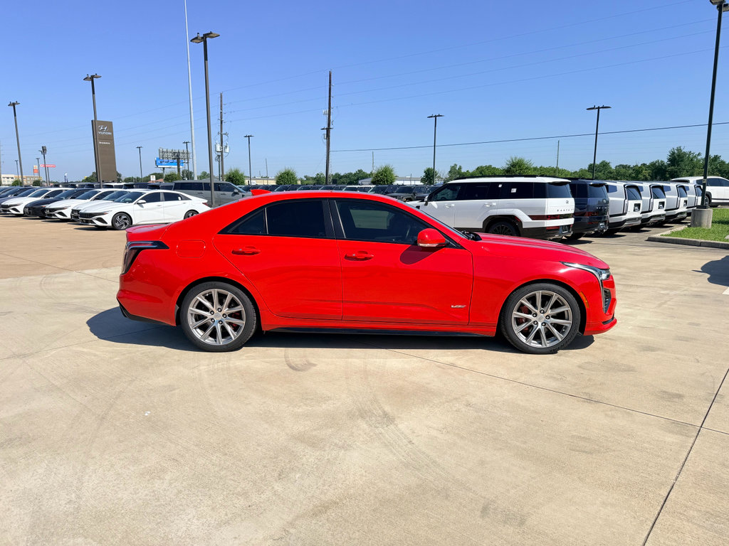 Used 2021 Cadillac CT4 V w/ Technology Package RWD image 4