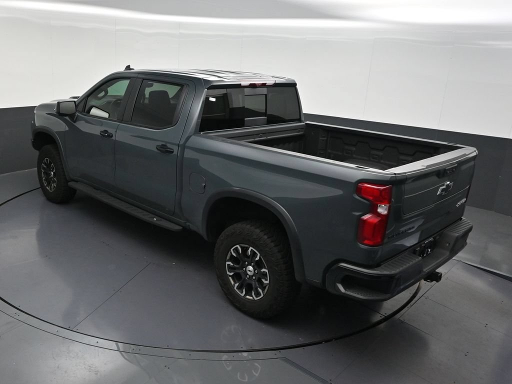 Used 2026 Chevrolet Silverado 1500 ZR2 w/ LPO, Dark Essentials Package AWD/4WD image 18