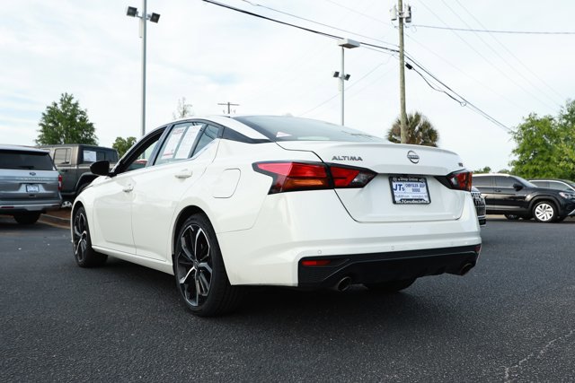 Used 2024 Nissan Altima 2.5 SR FWD image 8