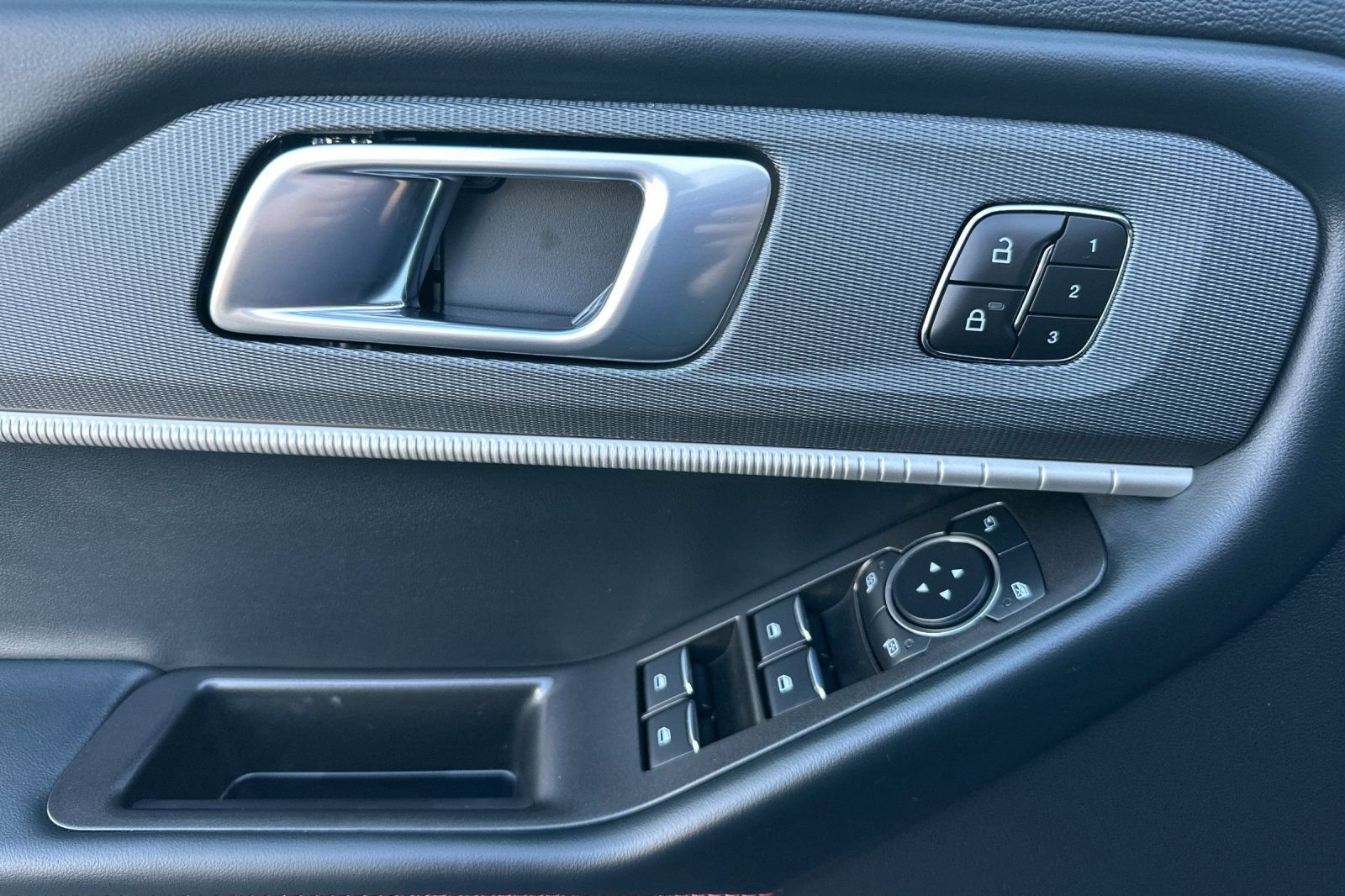 New 2026 Ford Explorer ST image 11