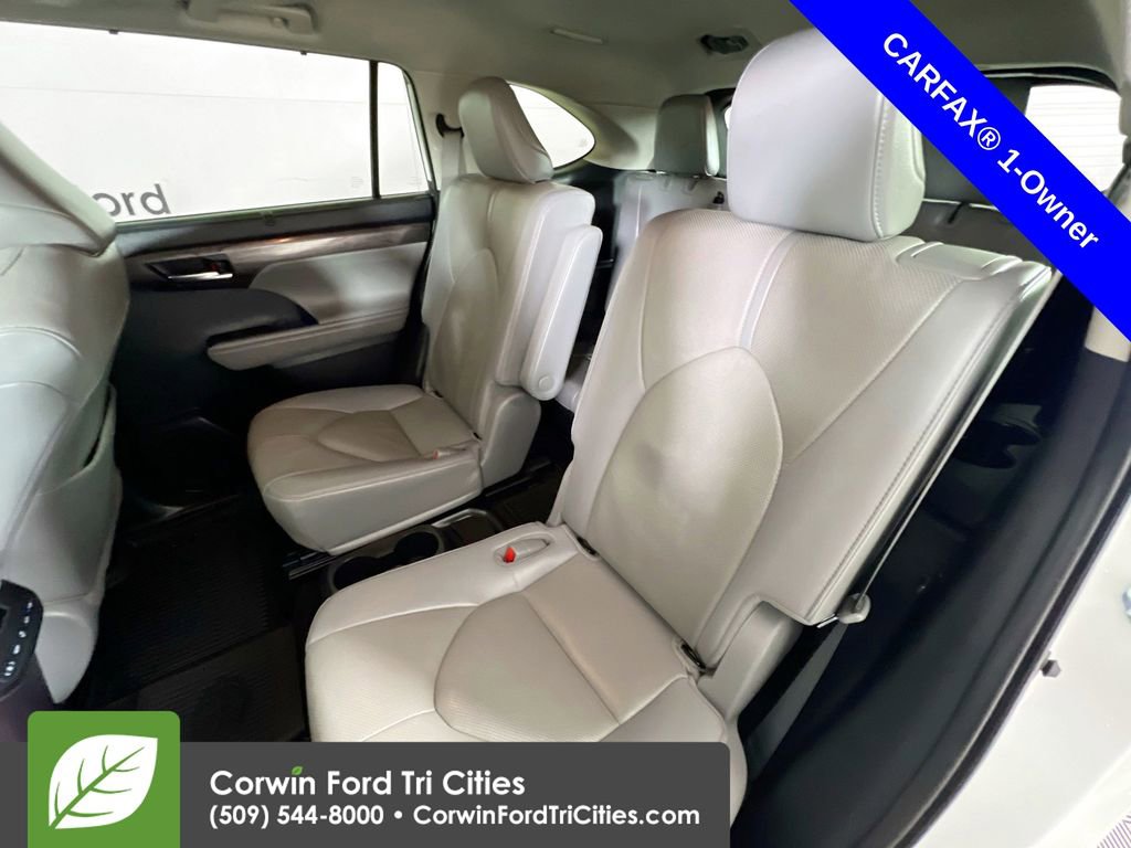 Used 2021 Toyota Highlander Limited image 30