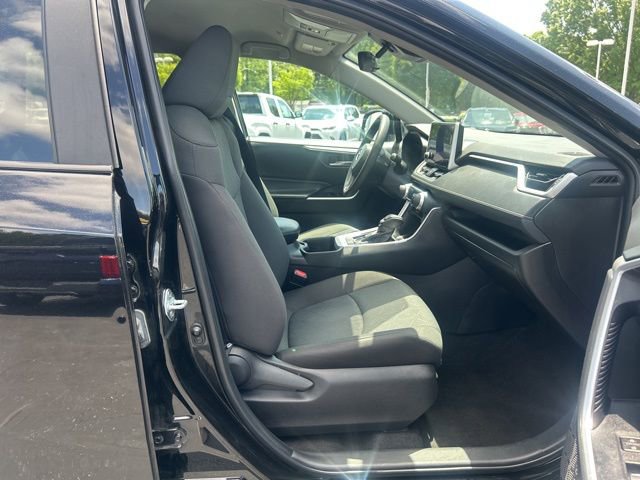 Used 2024 Toyota RAV4 XLE FWD image 19